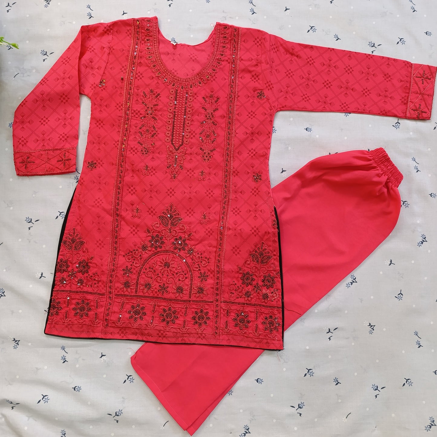 Radiant Red Embroidered Suit Set with Traditional Detailing